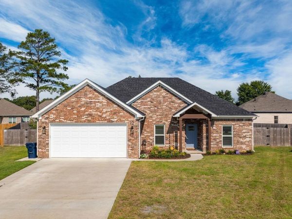 12 Evening Star Cove, Greenbrier, AR 72058