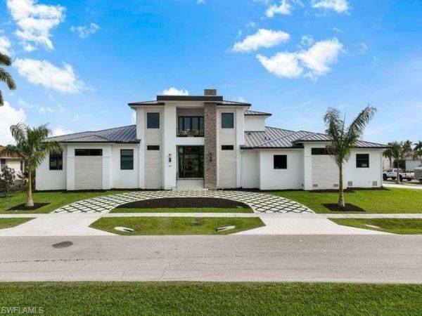 661 Amber DR, MARCO ISLAND, FL 34145