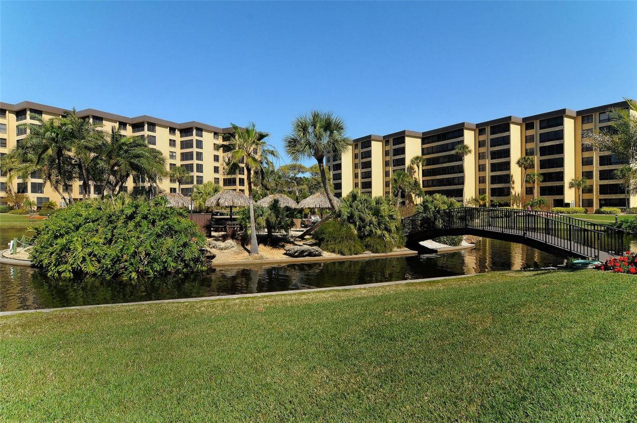 5740 Midnight Pass Road, Unit 307, Sarasota, FL 34242 Photo