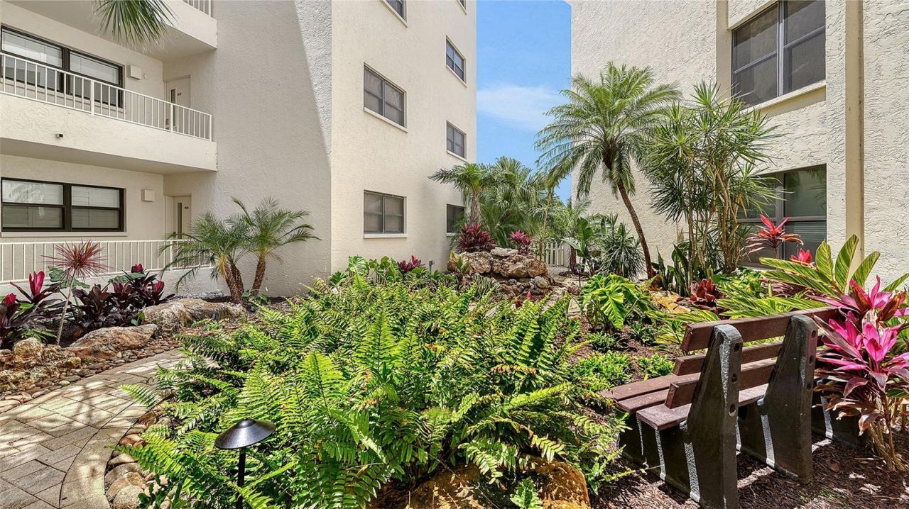 5740 Midnight Pass Road, Unit 307, Sarasota, FL 34242 Photo