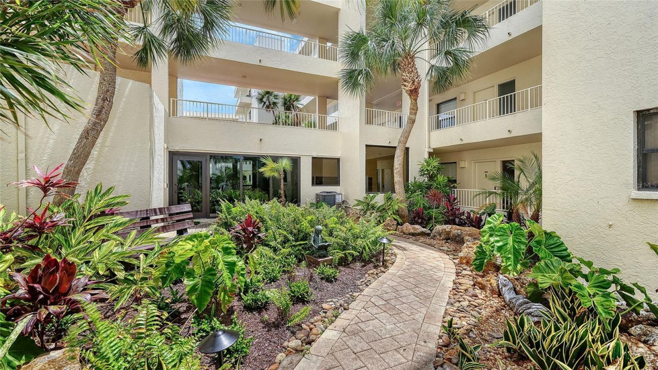 5740 Midnight Pass Road, Unit 307, Sarasota, FL 34242 Photo