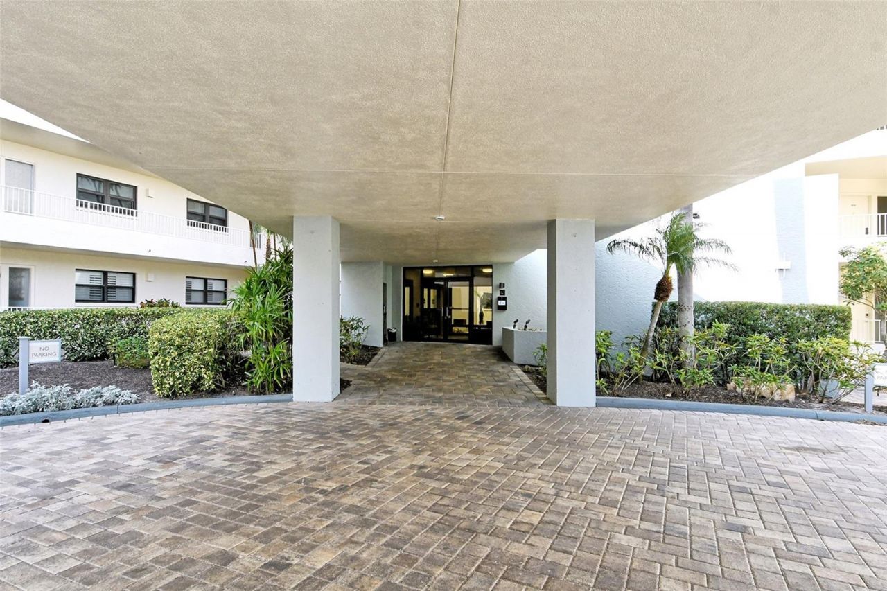 5740 Midnight Pass Road, Unit 307, Sarasota, FL 34242 Photo