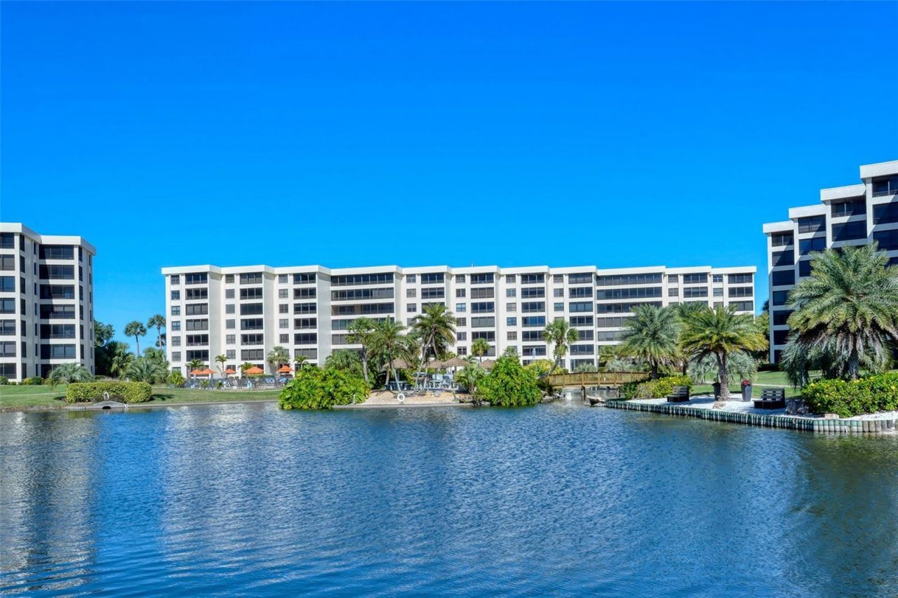 5740 Midnight Pass Road, Unit 307, Sarasota, FL 34242 Photo
