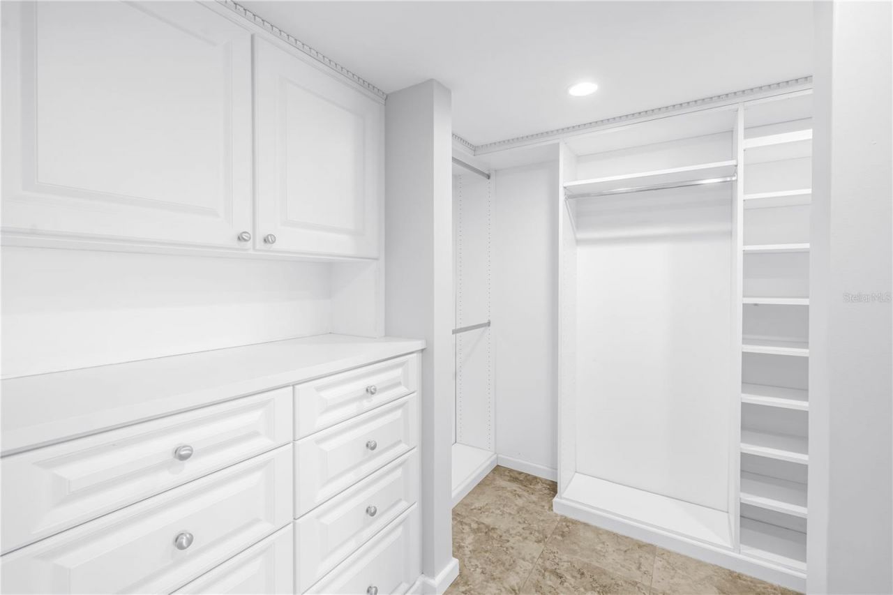 5108 Brittany Drive S, Unit 405, Saint Petersburg, FL 33715 Photo