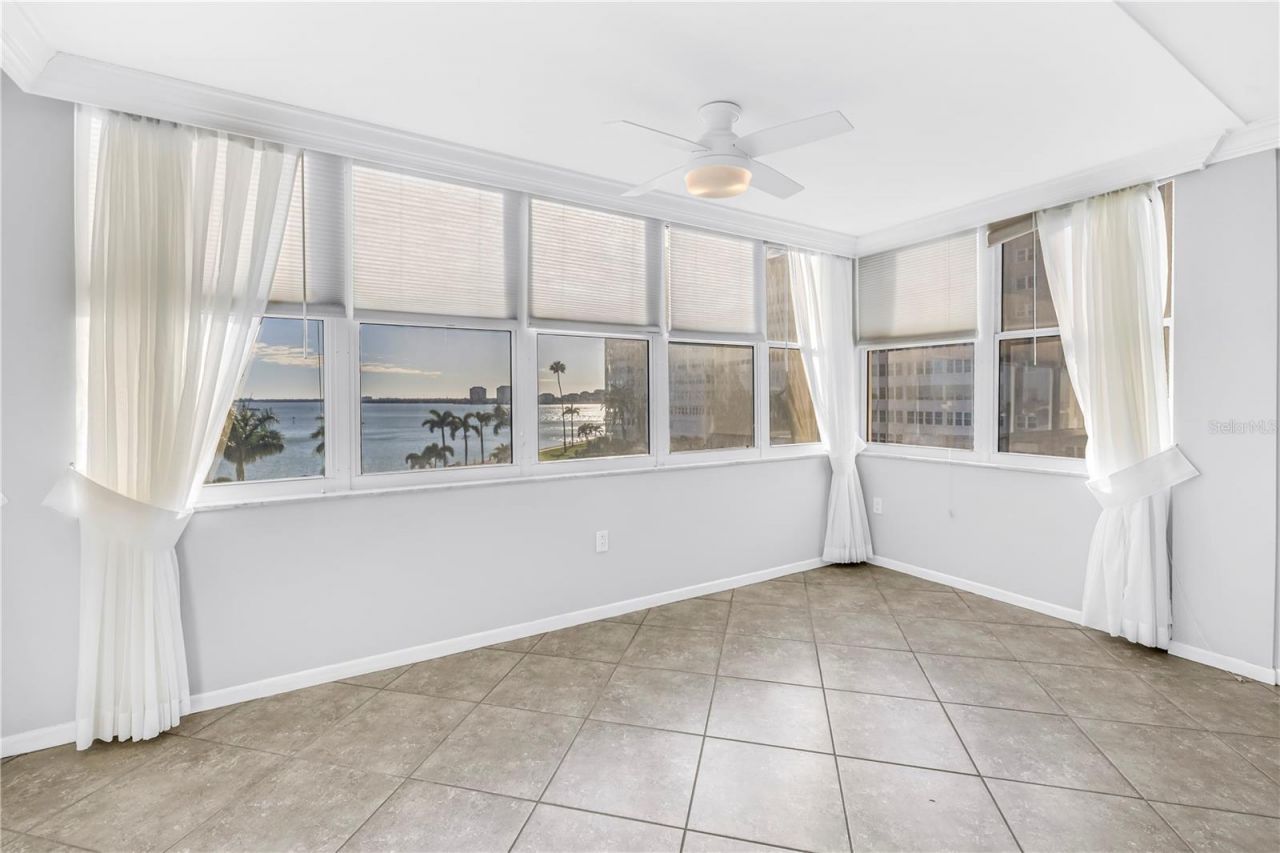 5108 Brittany Drive S, Unit 405, Saint Petersburg, FL 33715 Photo