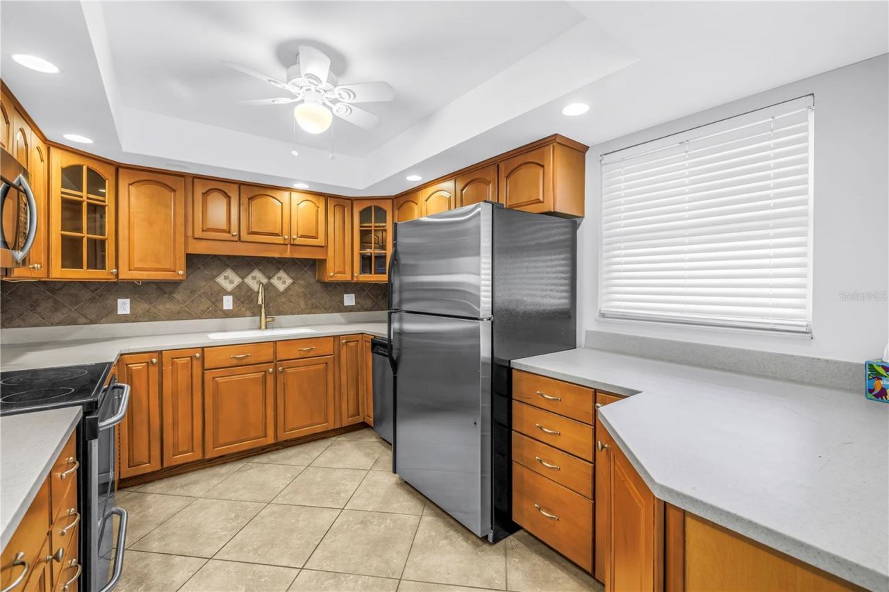 5108 Brittany Drive S, Unit 405, Saint Petersburg, FL 33715 Photo