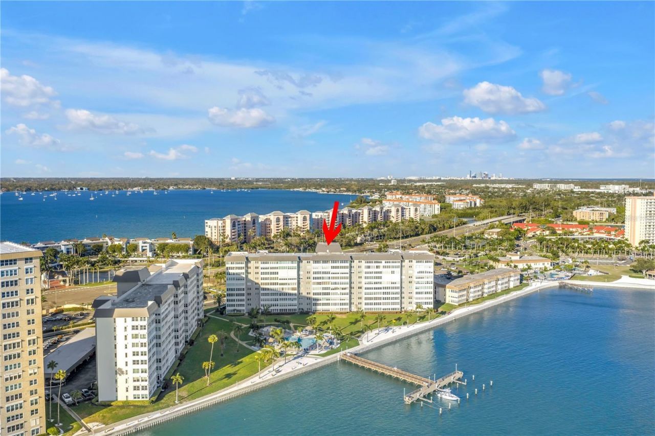 5108 Brittany Drive S, Unit 405, Saint Petersburg, FL 33715 Photo