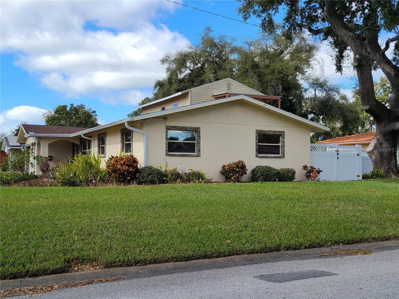 701 58th Avenue S, Saint Petersburg, FL 33705 Photo