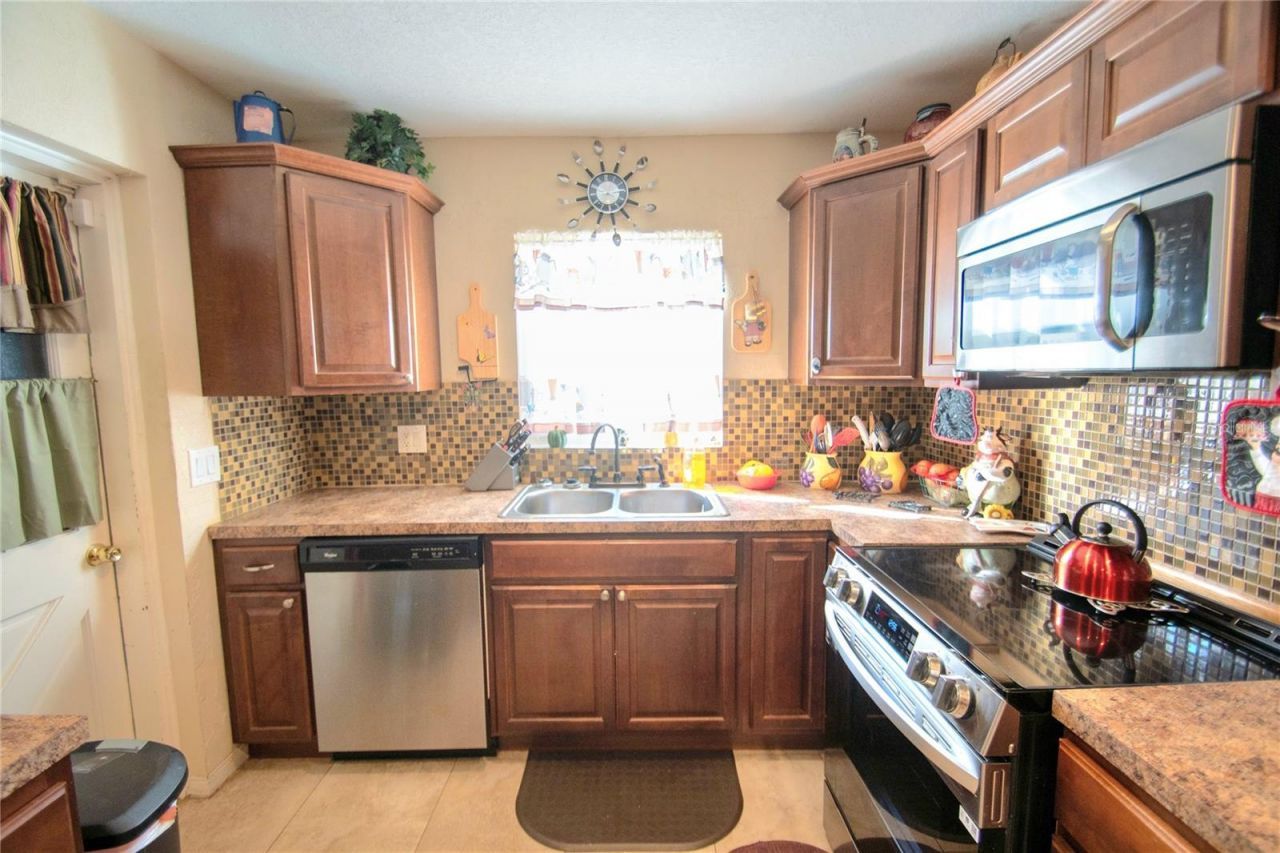 701 58th Avenue S, Saint Petersburg, FL 33705 Photo