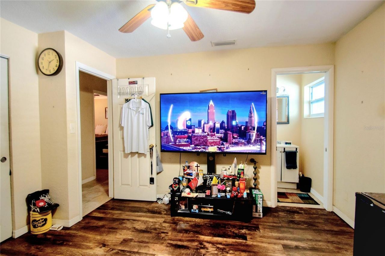 701 58th Avenue S, Saint Petersburg, FL 33705 Photo