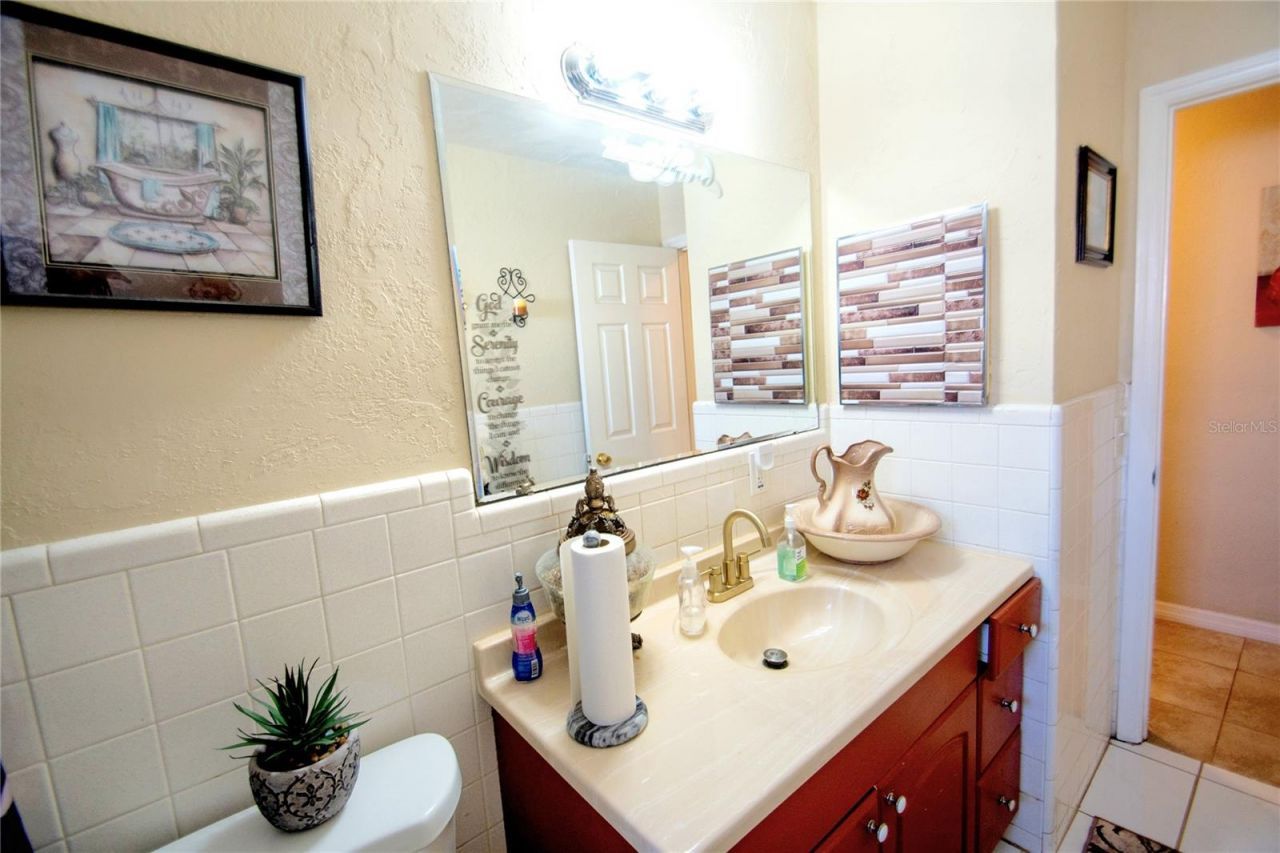 701 58th Avenue S, Saint Petersburg, FL 33705 Photo