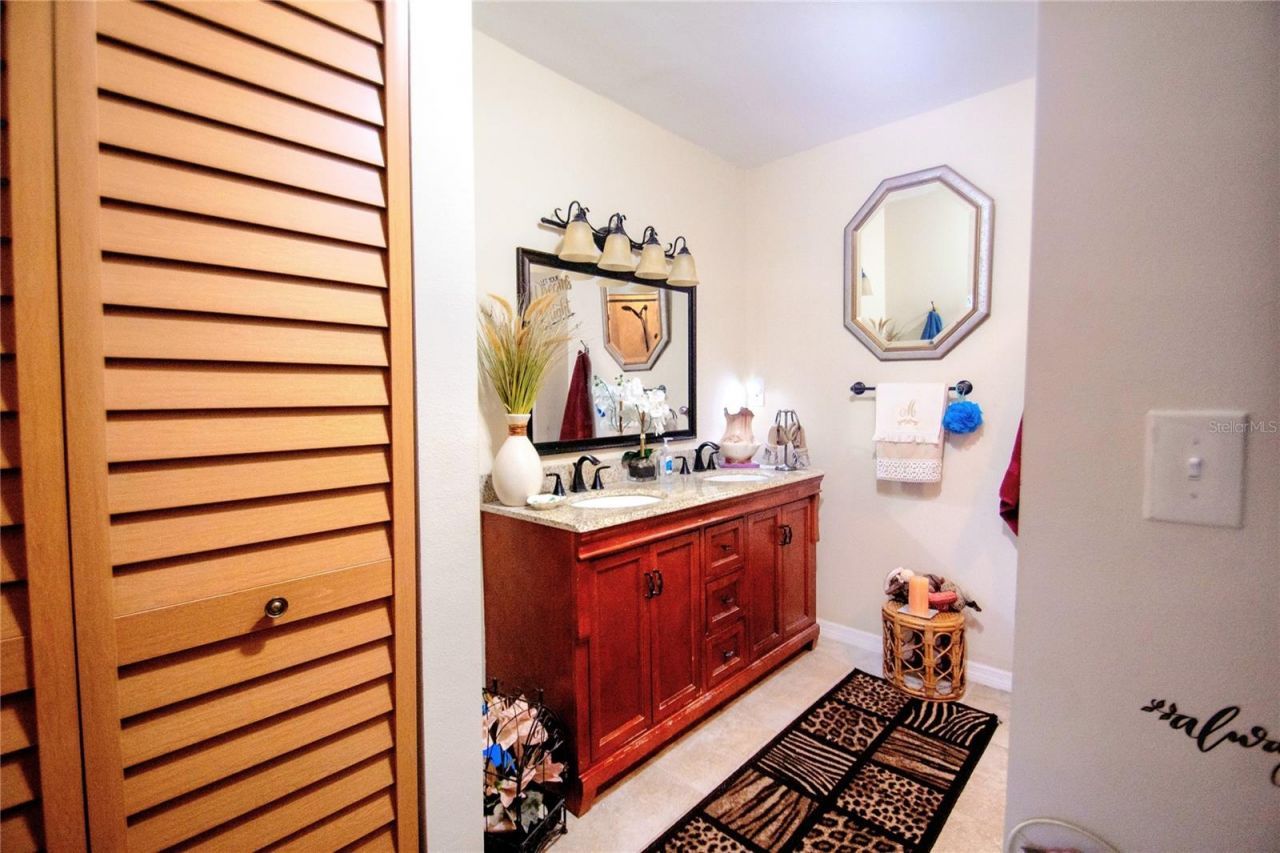 701 58th Avenue S, Saint Petersburg, FL 33705 Photo