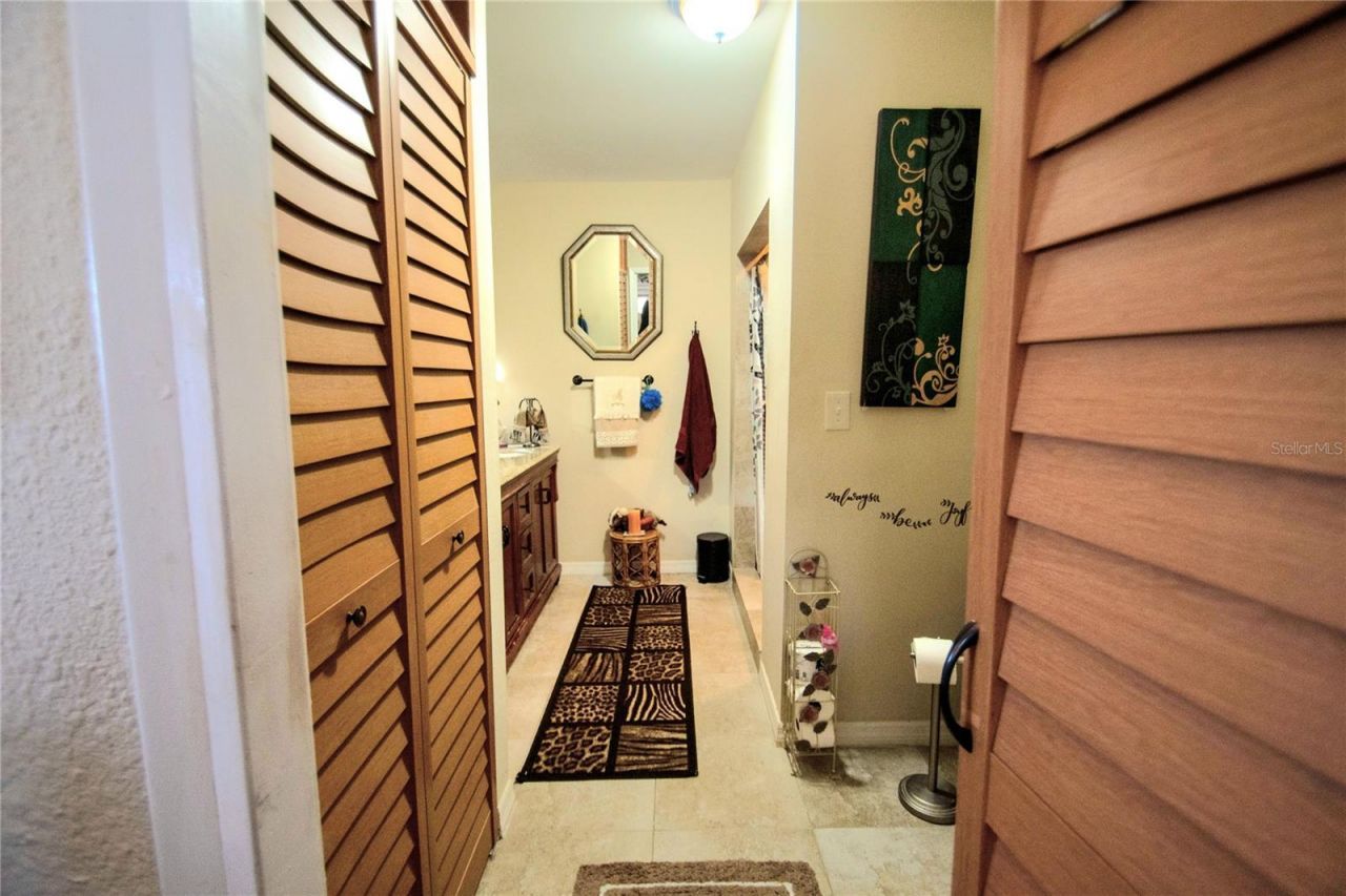 701 58th Avenue S, Saint Petersburg, FL 33705 Photo