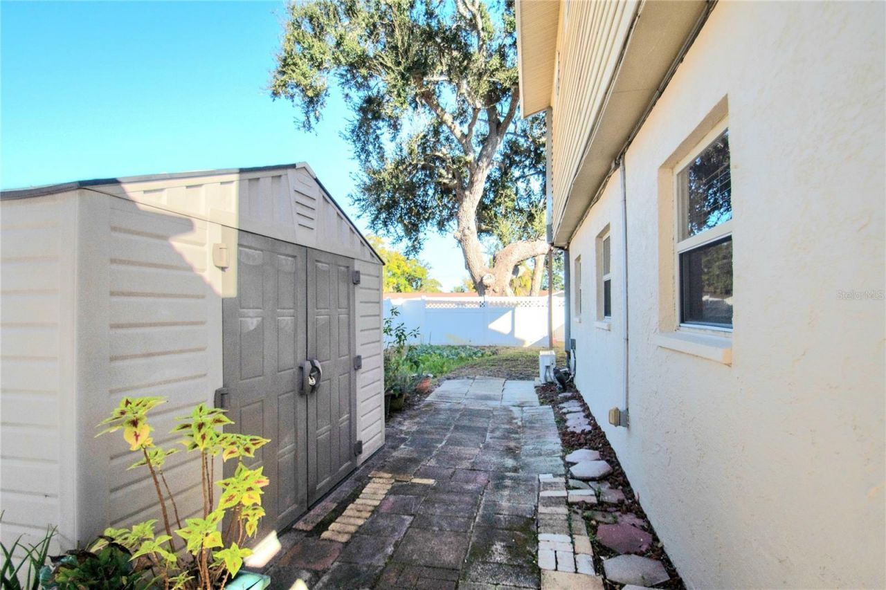 701 58th Avenue S, Saint Petersburg, FL 33705 Photo