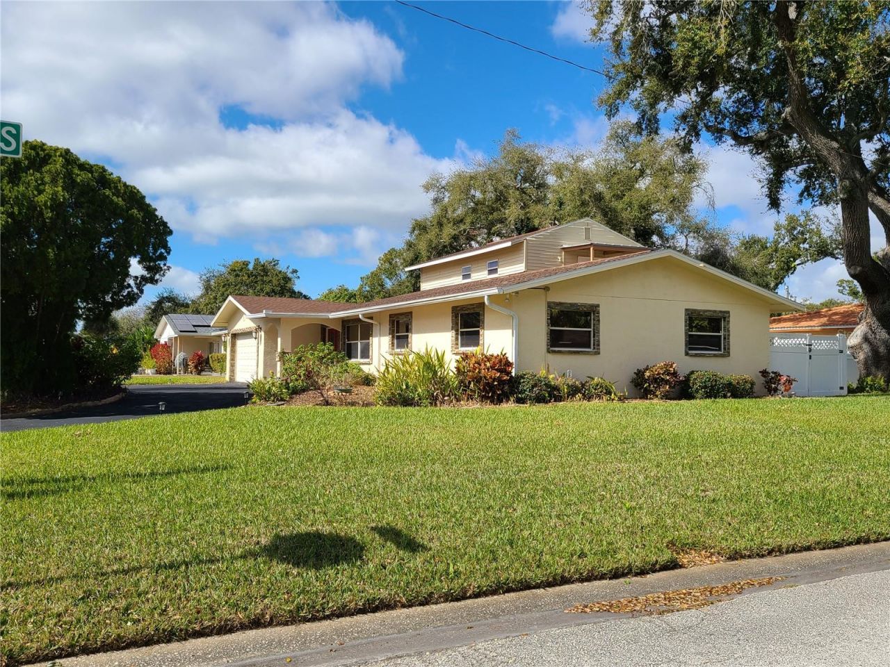 701 58th Avenue S, Saint Petersburg, FL 33705 Photo