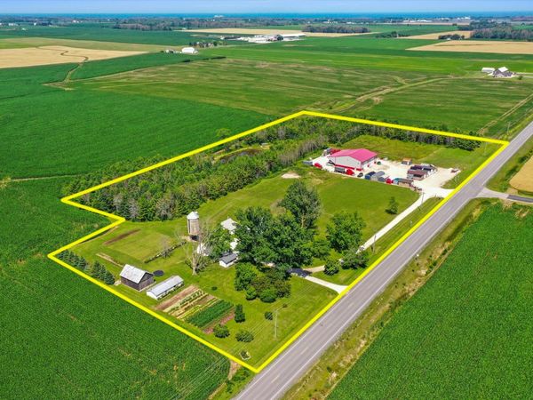 3106 E County Highway V, Mishicot, WI 54228