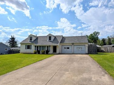 1332 Bella Vista Ave, Lexington, OH 44904