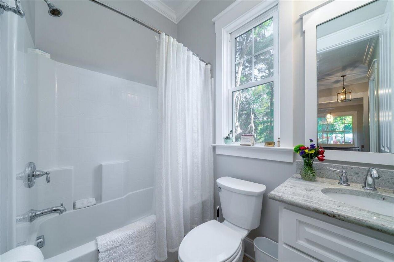 8374 Chisolm Plantation Road Photo 15