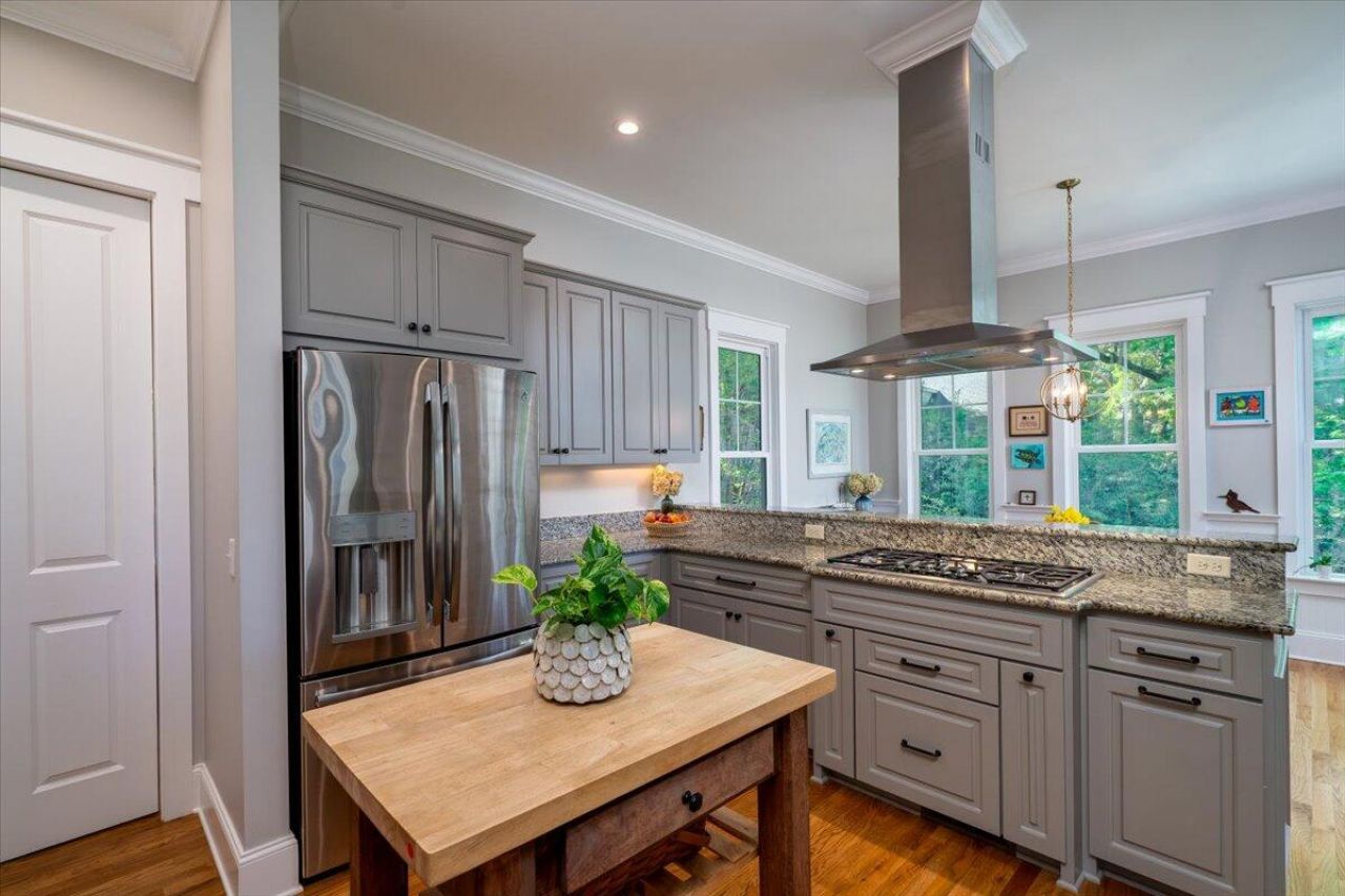 8374 Chisolm Plantation Road Photo 6