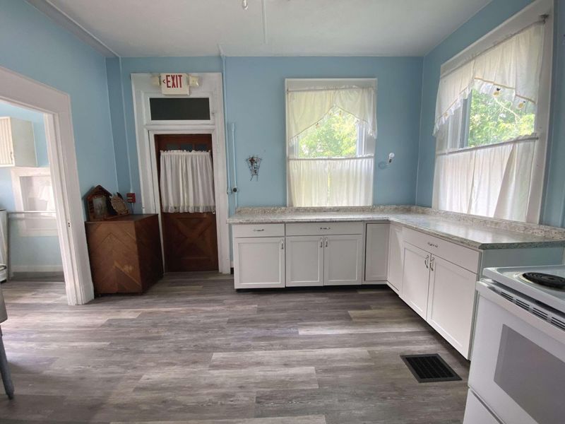 1215 E High Street, Springfield, OH 45505 Photo 15