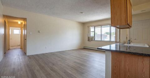 800 Jamaica Avenue, Unit APT 4, Reno, NV 89502 Photo