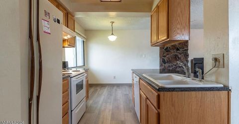 800 Jamaica Avenue, Unit APT 4, Reno, NV 89502 Photo