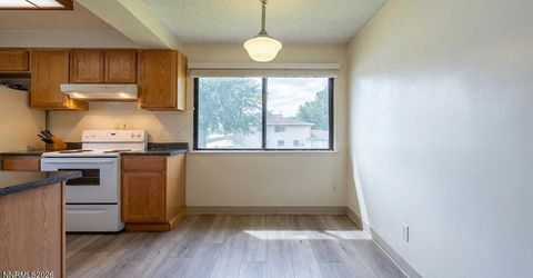 800 Jamaica Avenue, Unit APT 4, Reno, NV 89502 Photo