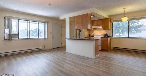 800 Jamaica Avenue, Unit APT 4, Reno, NV 89502 Photo
