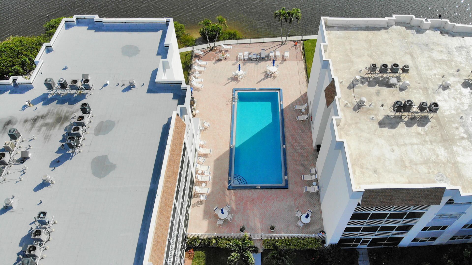 1516 S Lakeside Drive, Unit 318, Lake Worth Beach, FL 33460 Photo