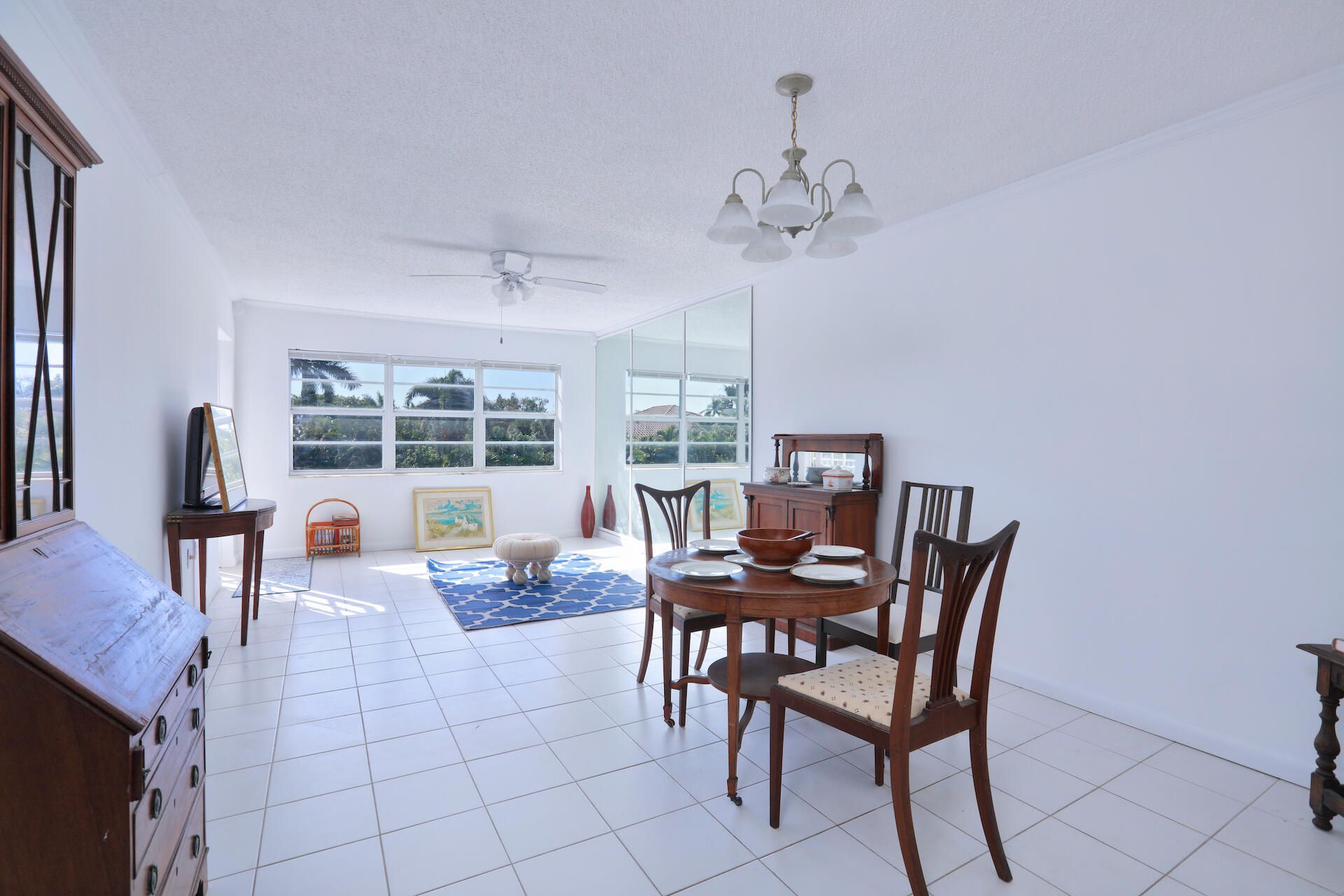 1516 S Lakeside Drive, Unit 318, Lake Worth Beach, FL 33460 Photo