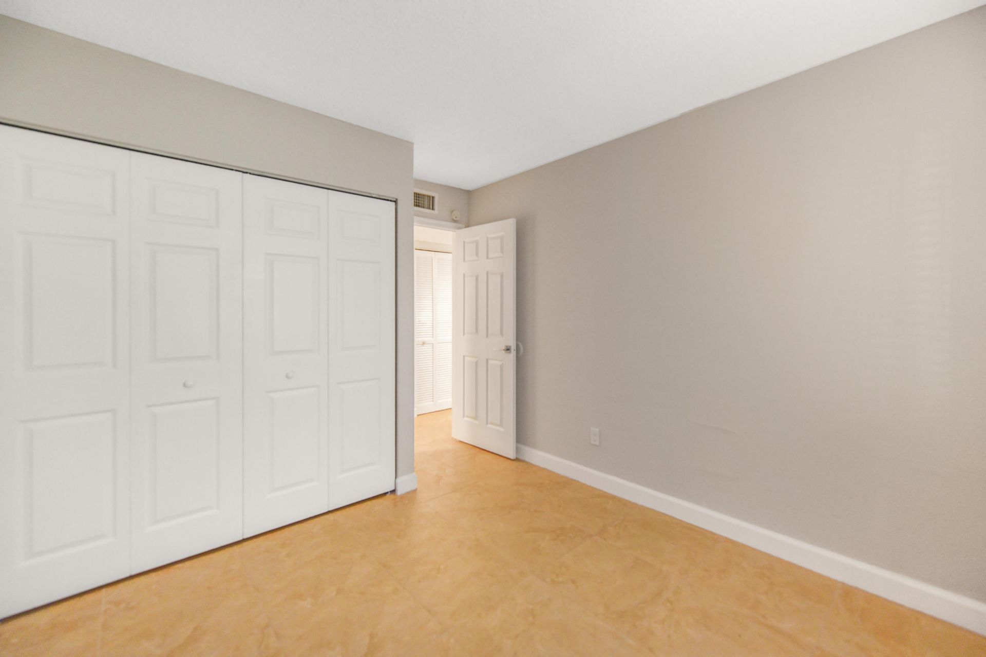 6053 10th 140 Avenue N, Unit 140, Greenacres, FL 33463 Photo