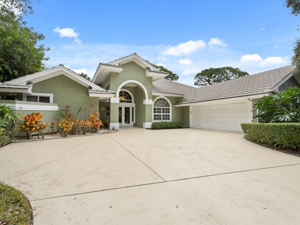 6581 SE Baltusrol Terrace, Stuart, FL 34997
