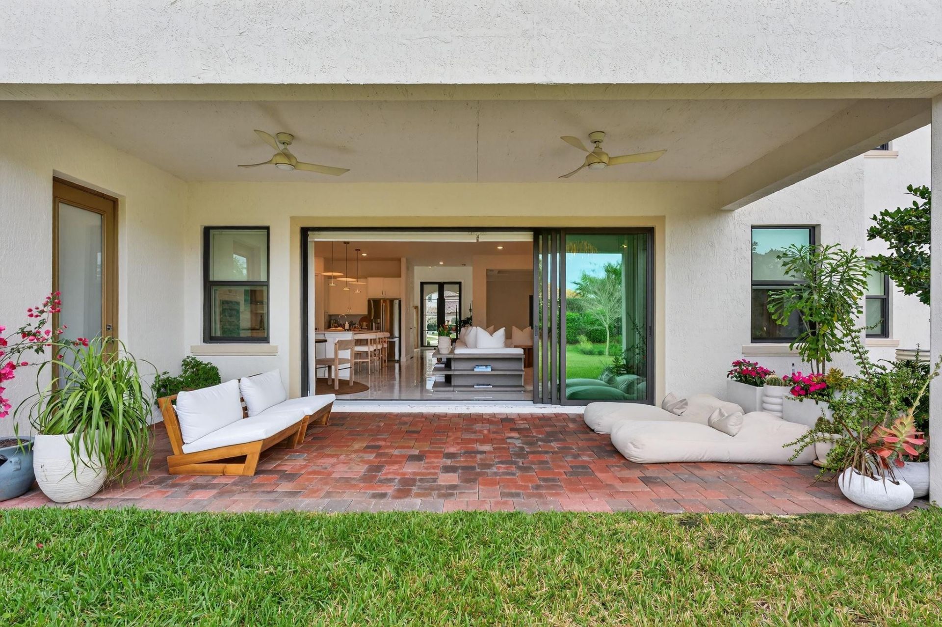 9310 Bayside Cir, Parkland, FL 33076 Photo