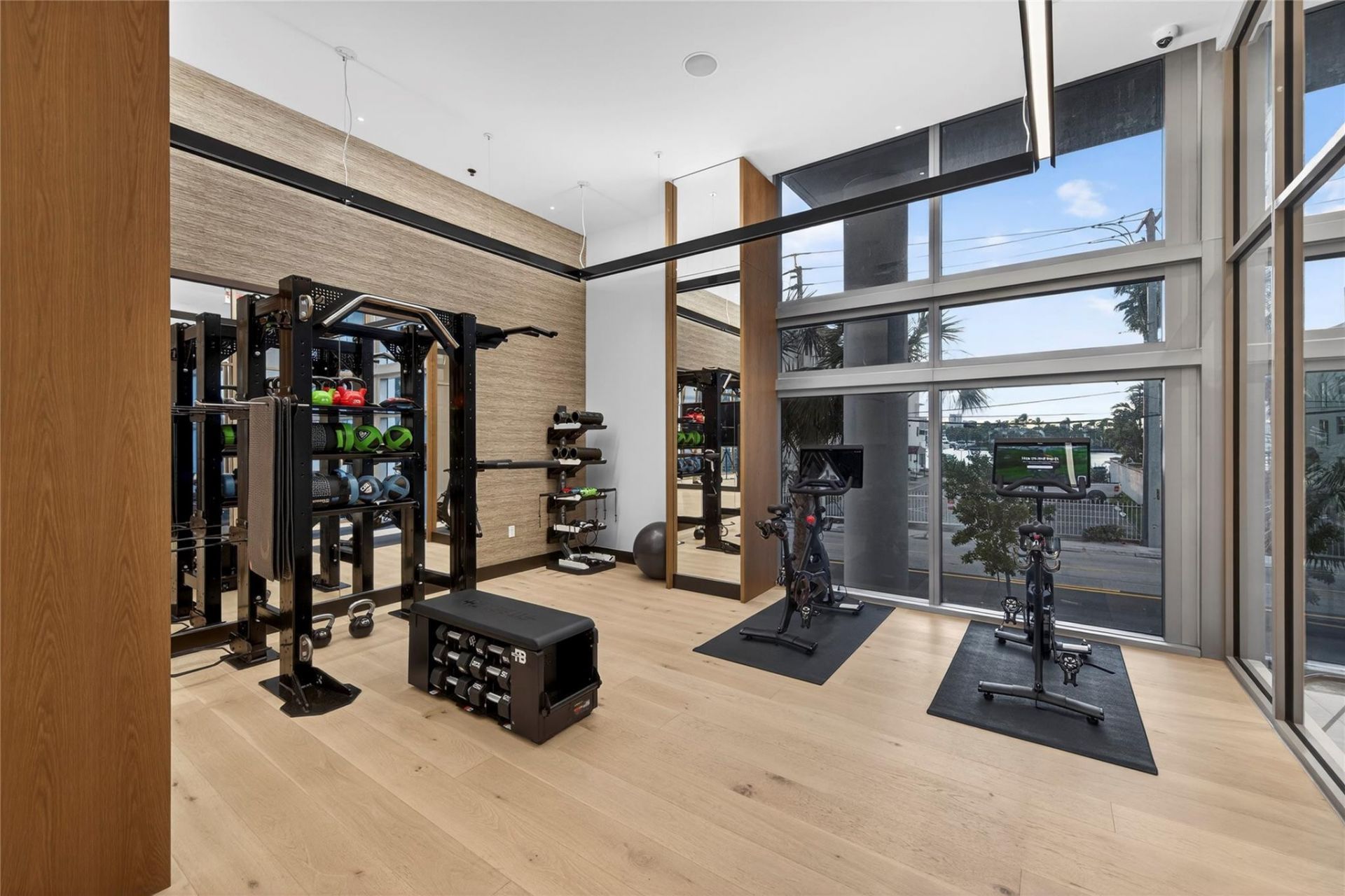 153 N Seabreeze, Unit 1901-S, Fort Lauderdale, FL 33304 Photo