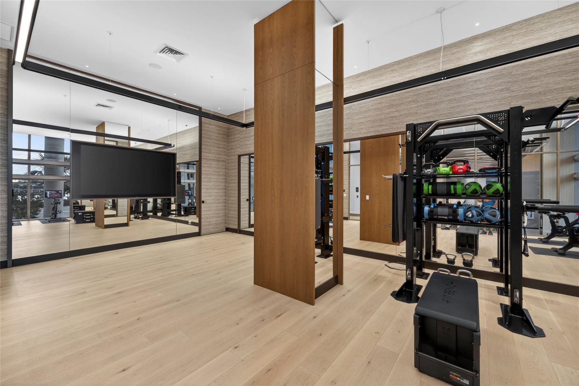 153 N Seabreeze, Unit 1901-S, Fort Lauderdale, FL 33304 Photo