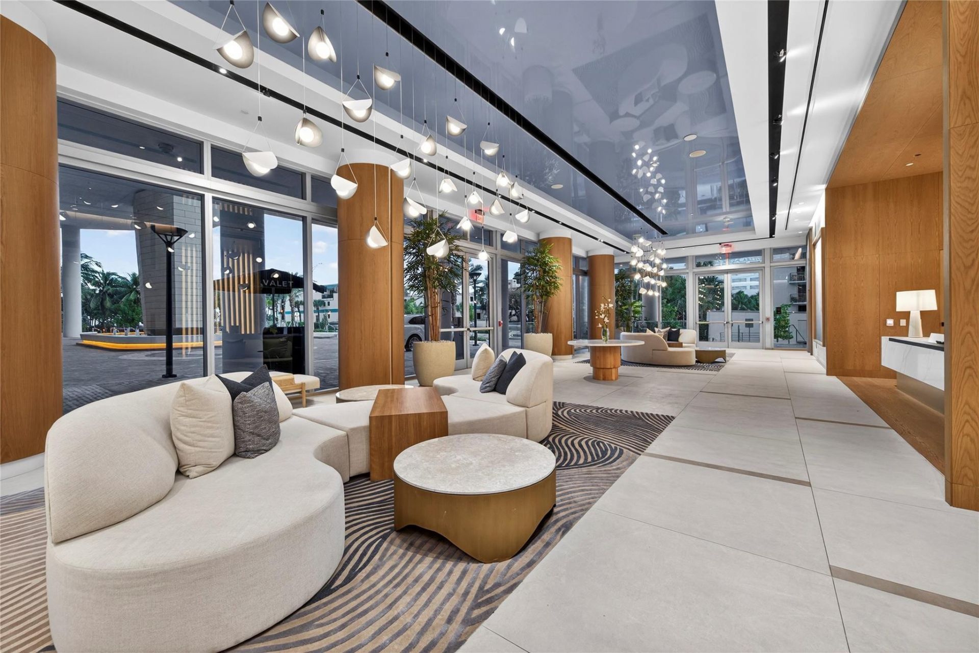 153 N Seabreeze, Unit 1901-S, Fort Lauderdale, FL 33304 Photo