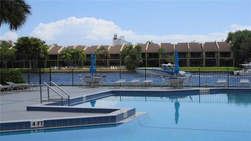 2900 NE 14th Street Causeway, Unit 305, Pompano Beach, FL 33062 Photo