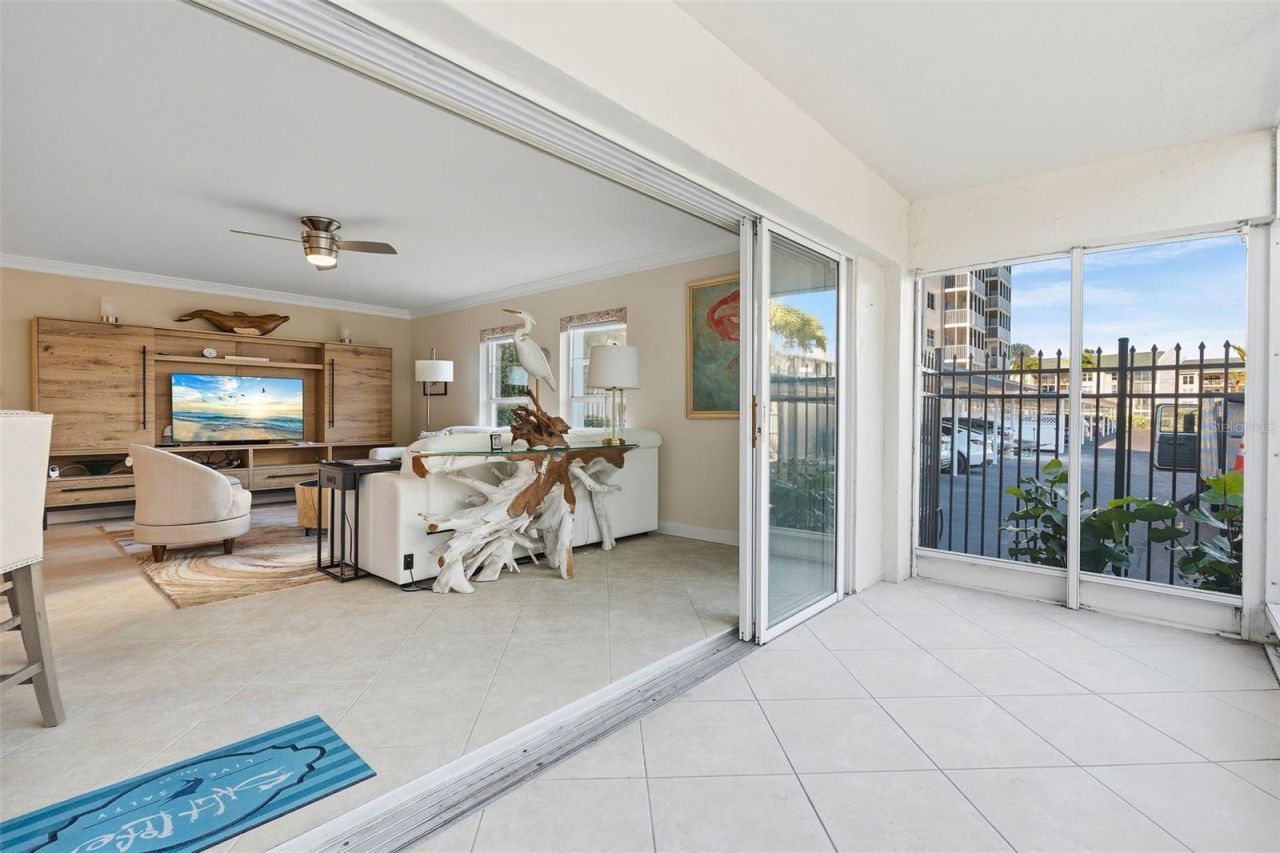 800 Benjamin Franklin Drive, Unit 110, Sarasota, FL 34236 Photo