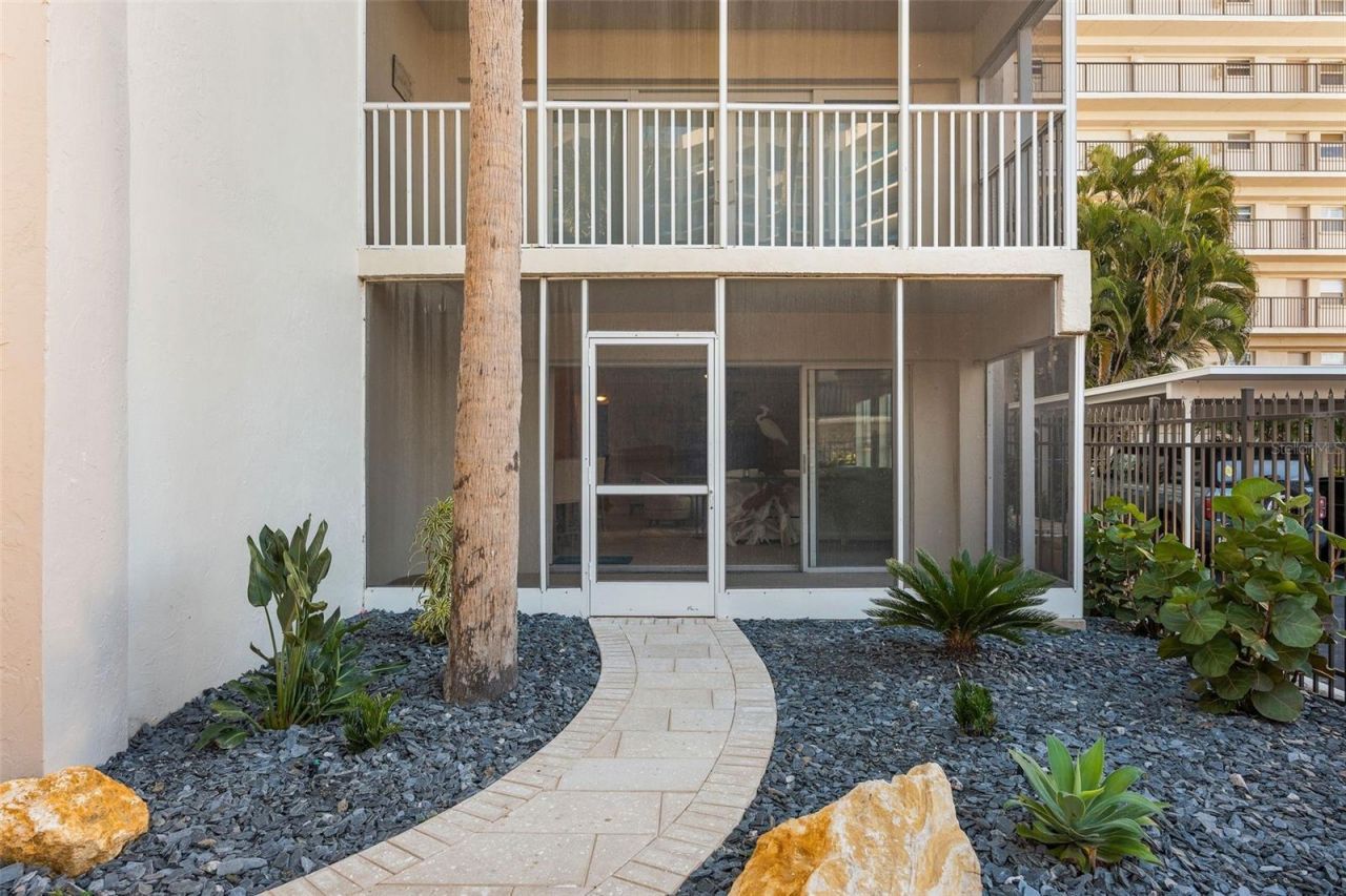 800 Benjamin Franklin Drive, Unit 110, Sarasota, FL 34236 Photo