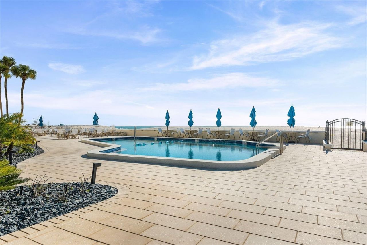 800 Benjamin Franklin Drive, Unit 110, Sarasota, FL 34236 Photo
