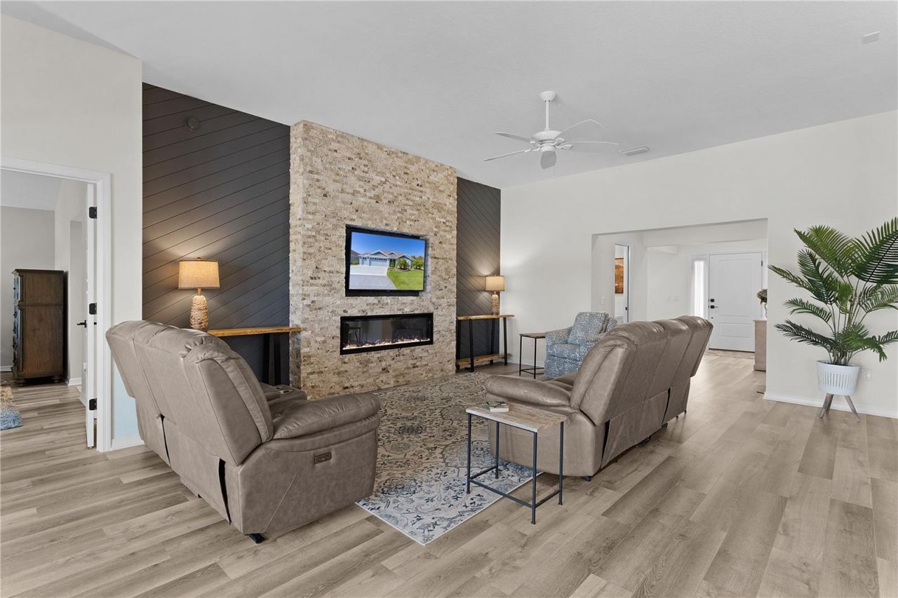 6444 Mcknight Loop, The Villages, FL 34762 Photo