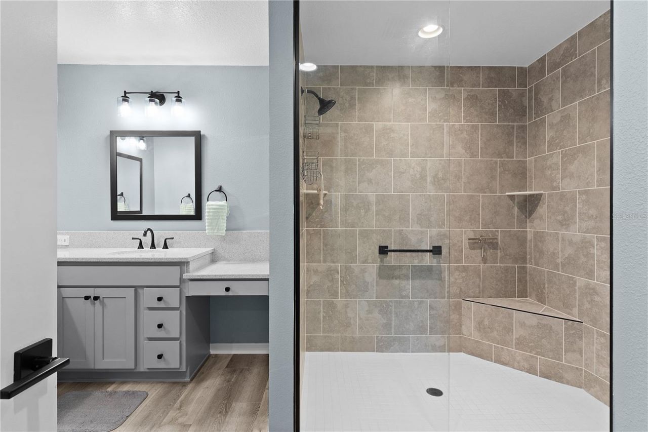 6444 Mcknight Loop, The Villages, FL 34762 Photo