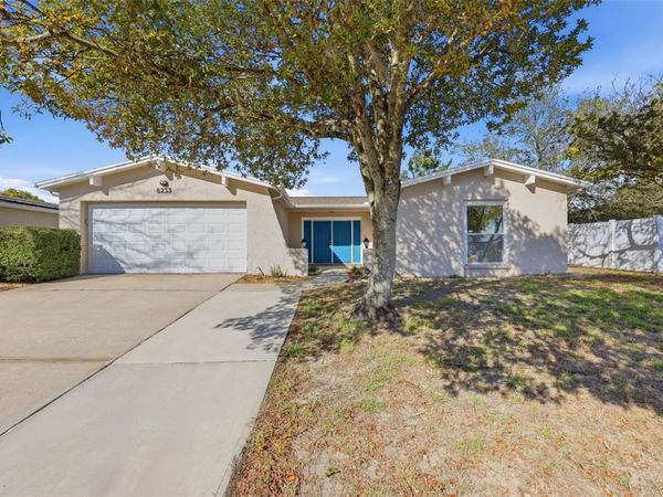 8233 REDFIELD DRIVE, PORT RICHEY, FL 34668