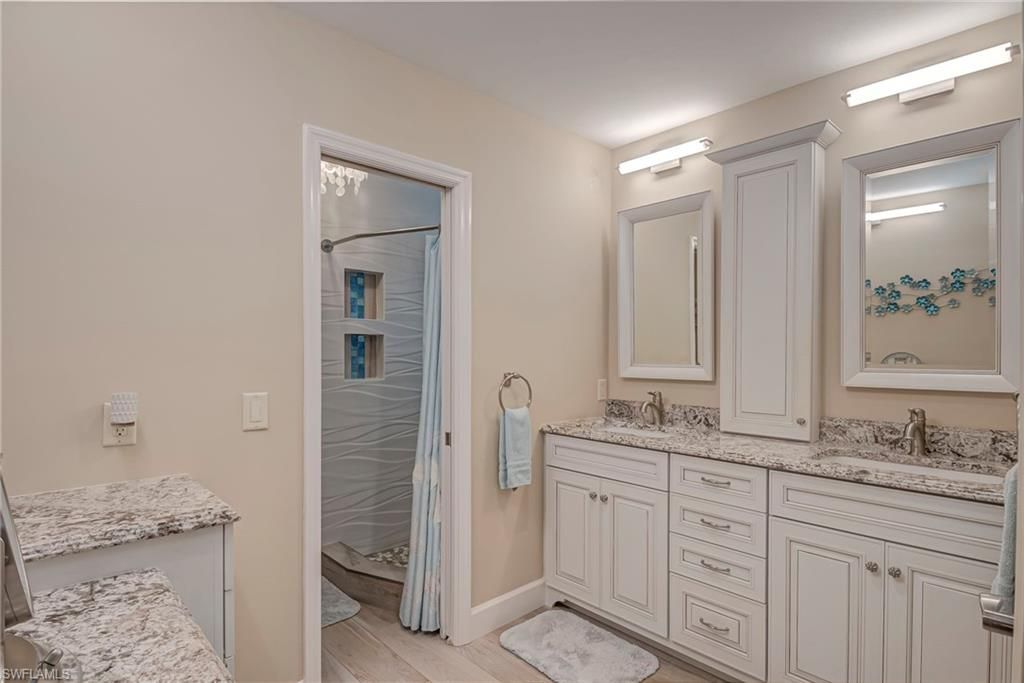 5423 Teak Wood Dr, Naples, FL 34119 Photo