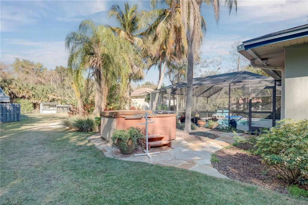 5423 Teak Wood Dr, Naples, FL 34119 Photo