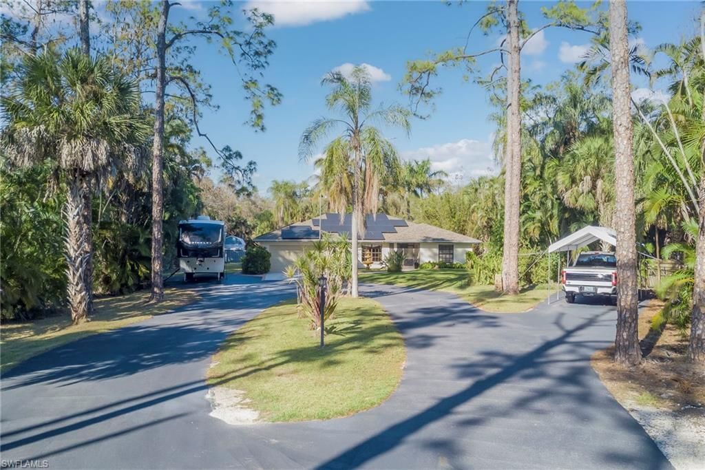 5423 Teak Wood Dr, Naples, FL 34119 Photo