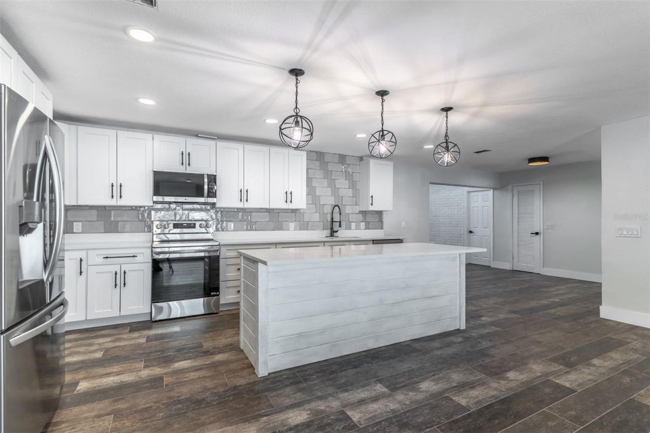 16880 SE 63rd Lane, Ocklawaha, FL 32179 Photo