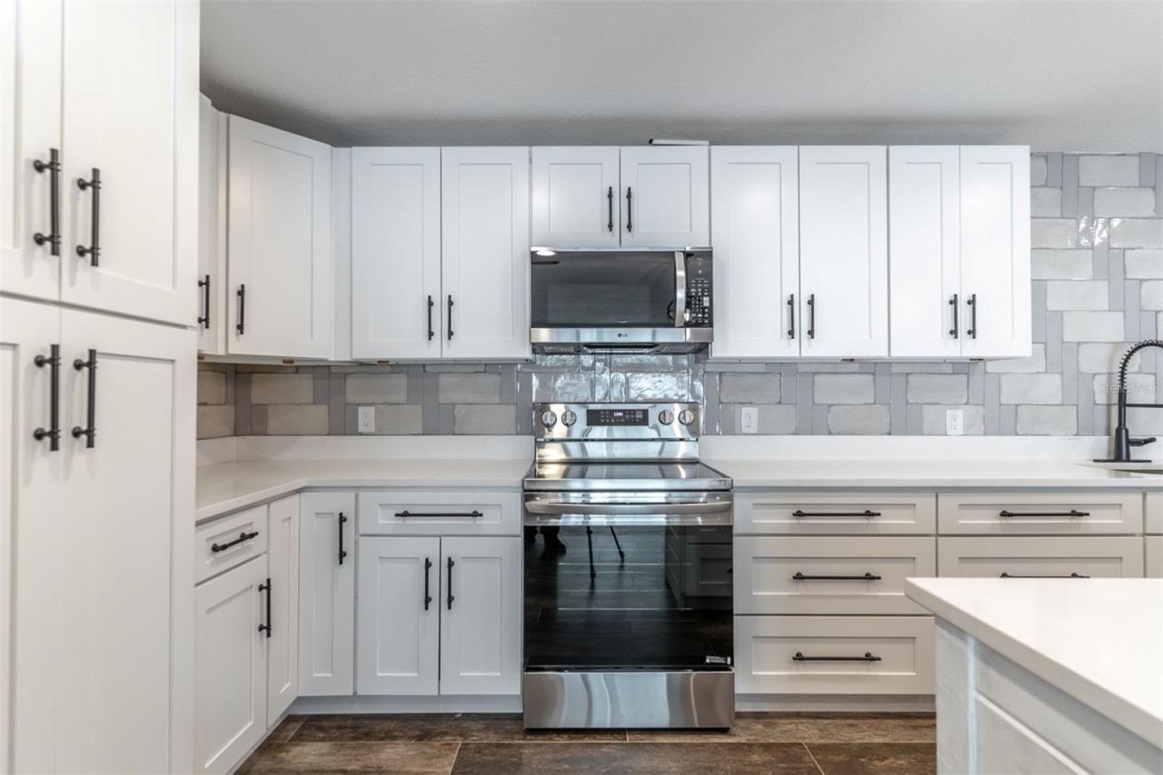 16880 SE 63rd Lane, Ocklawaha, FL 32179 Photo