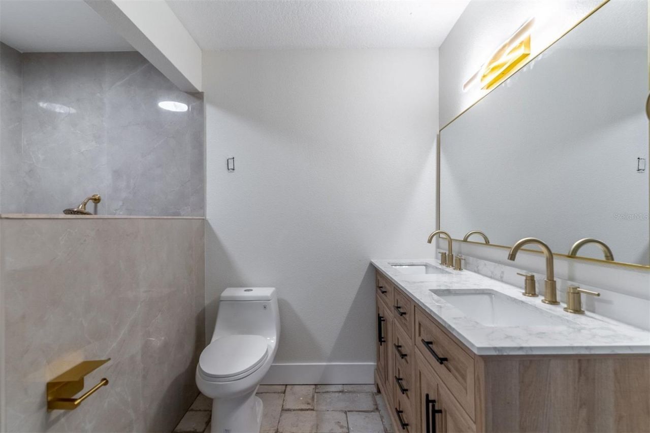 16880 SE 63rd Lane, Ocklawaha, FL 32179 Photo