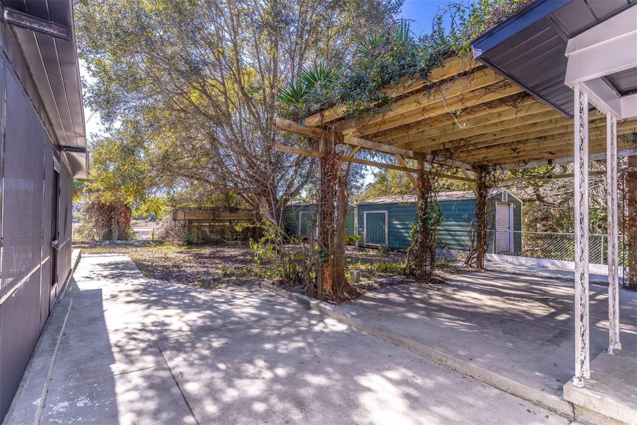 16880 SE 63rd Lane, Ocklawaha, FL 32179 Photo